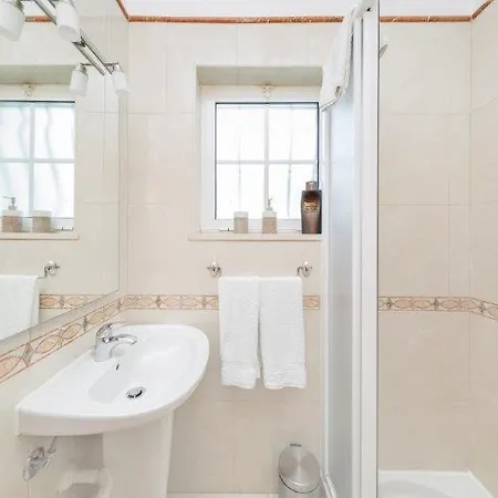 Ferrarias Sleeps 10 Pool Wifi Villa Ferrarias (Loule)